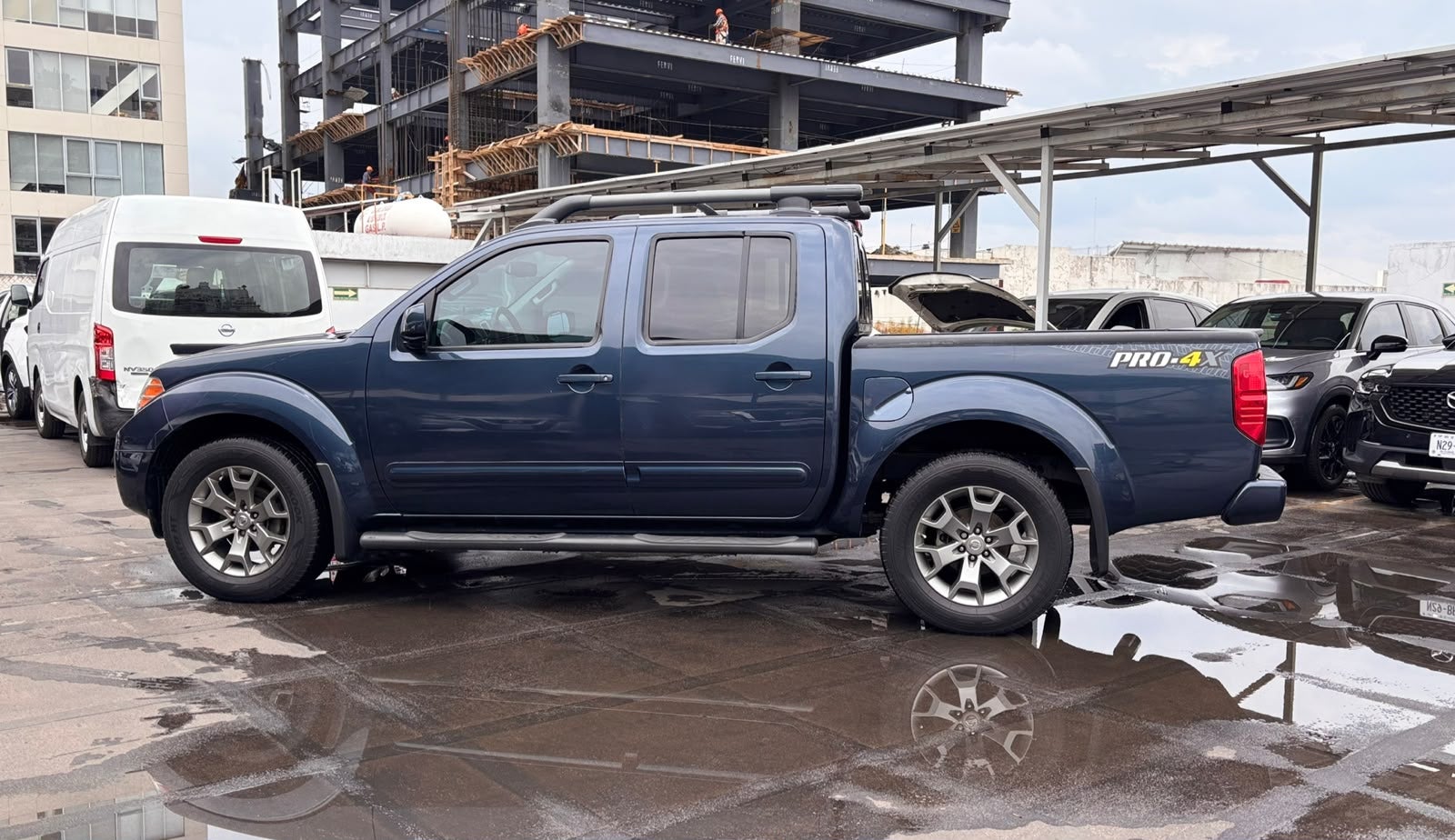 2016 Nissan NP300 FRONTIER 4 PTS PRO 4X L4 25L TA AAC PIEL RA-18 4X4