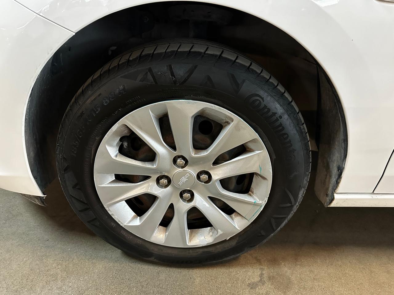 2022 Chevrolet ONIX 4 PTS LT 10T TA AAC AUT BA VE RA-15