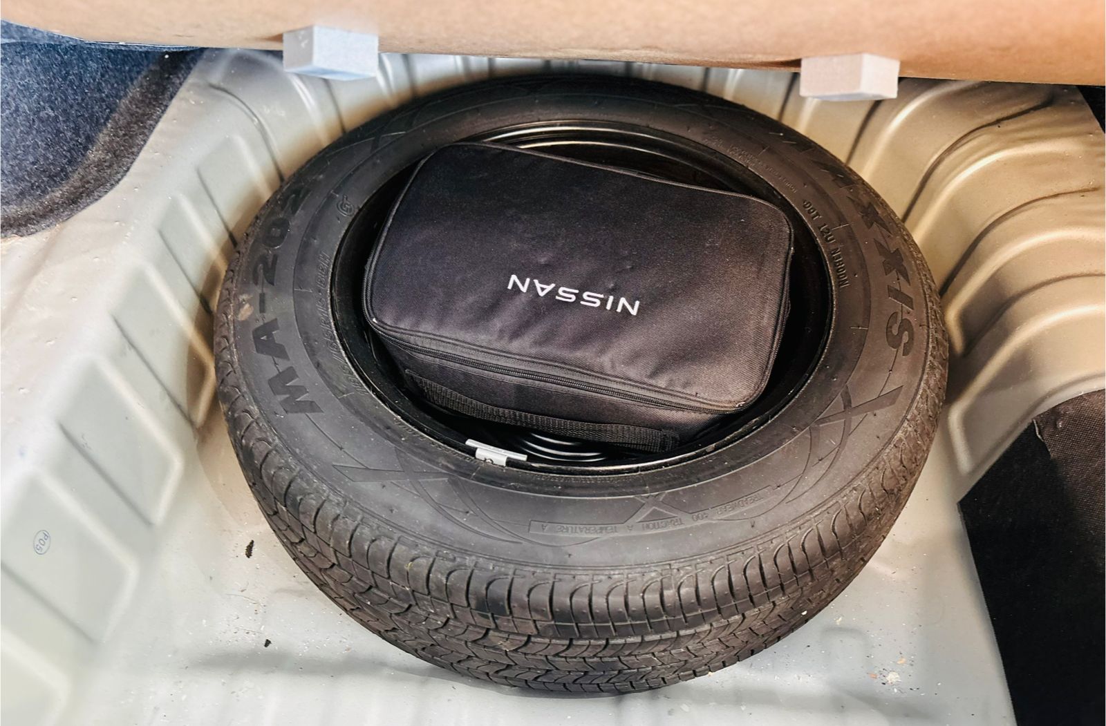 2024 Nissan V-DRIVE 4P L41.6 MAN AUDIO