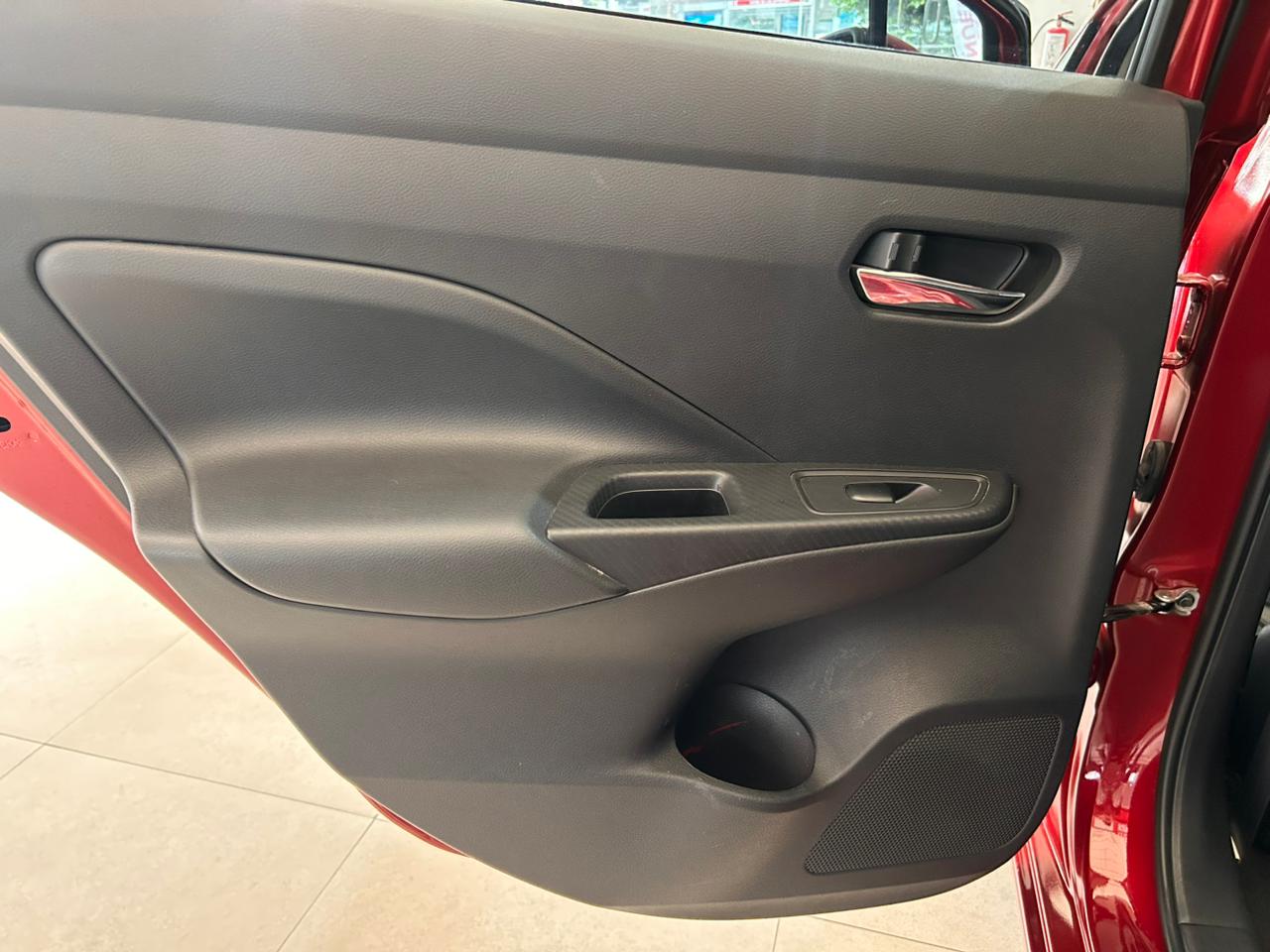 2023 Nissan VERSA 4P ADVANCE L41.6 MAN