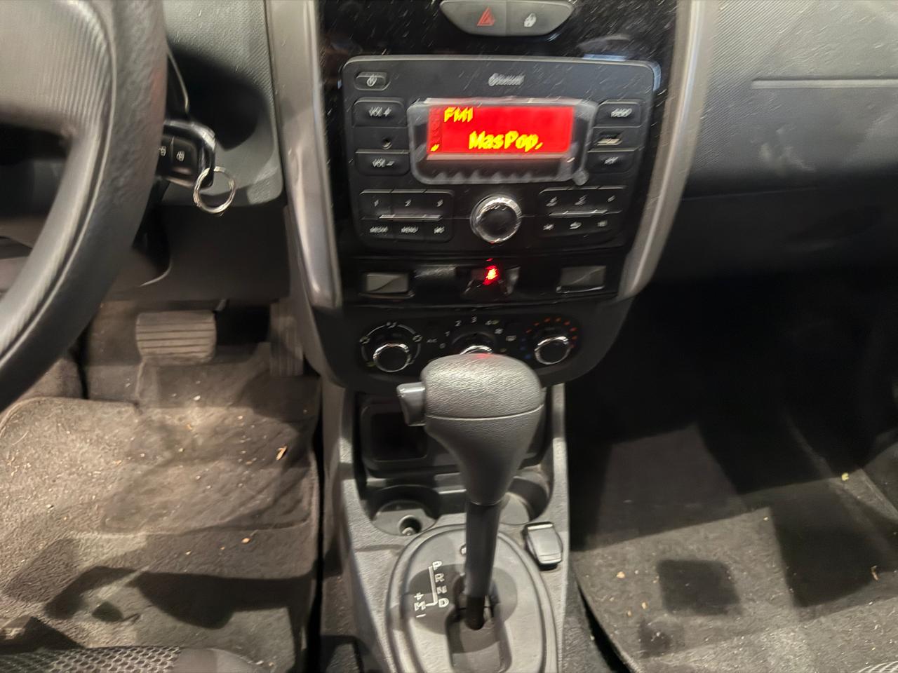 2018 RENAULT DUSTER 5 PTS ZEN TA AAC VE DEL MP3 R-16
