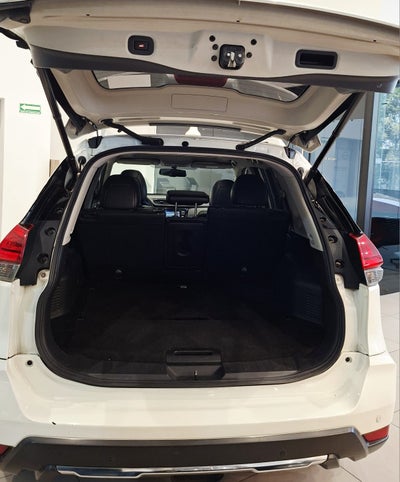 2018 Nissan X-TRAIL 5 PTS EXCLUSIVE CVT PIEL CD QC GPS 5 PAS RA-18