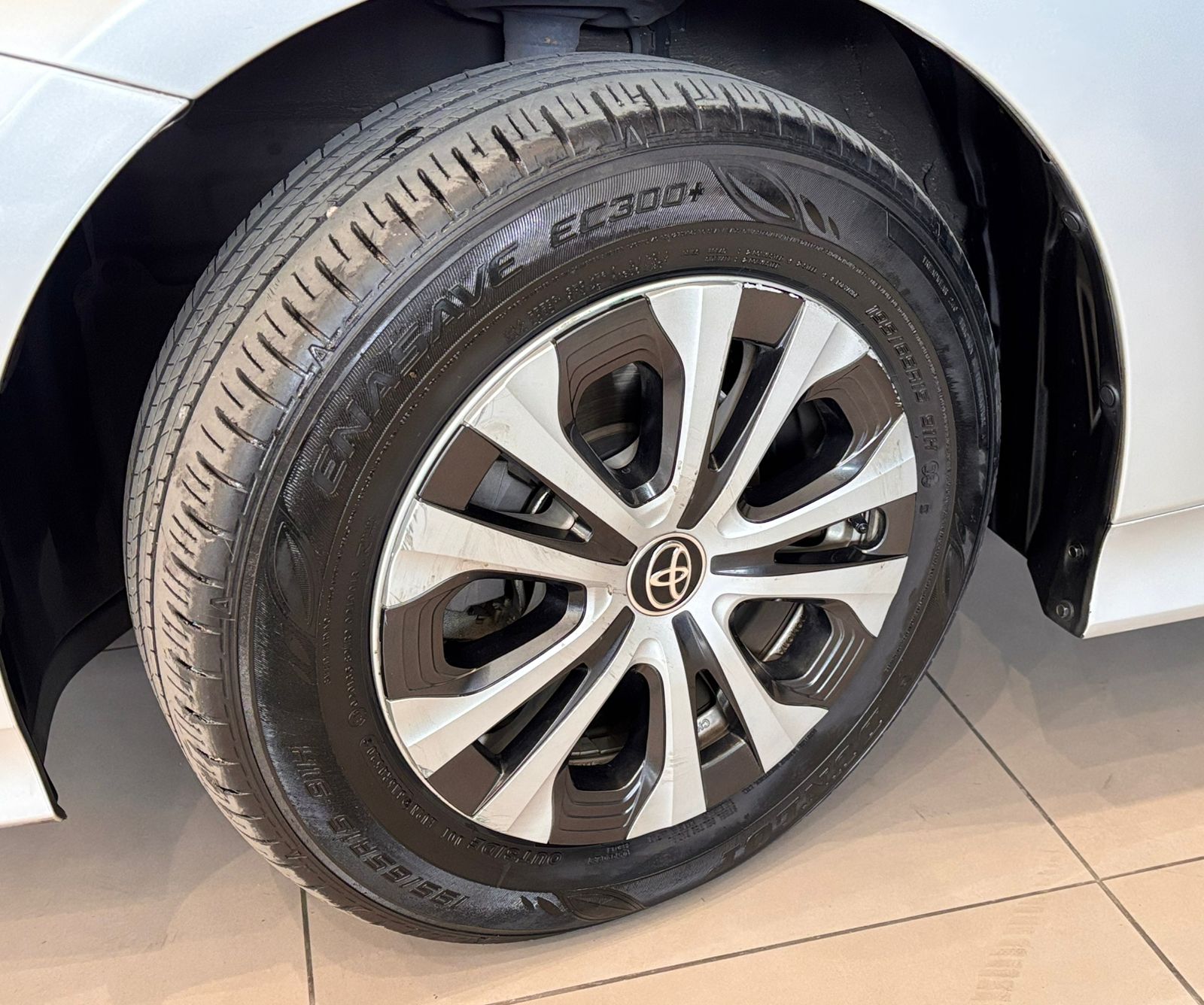 2020 Toyota PRIUS 5 PTS BASE HIBRIDO TA